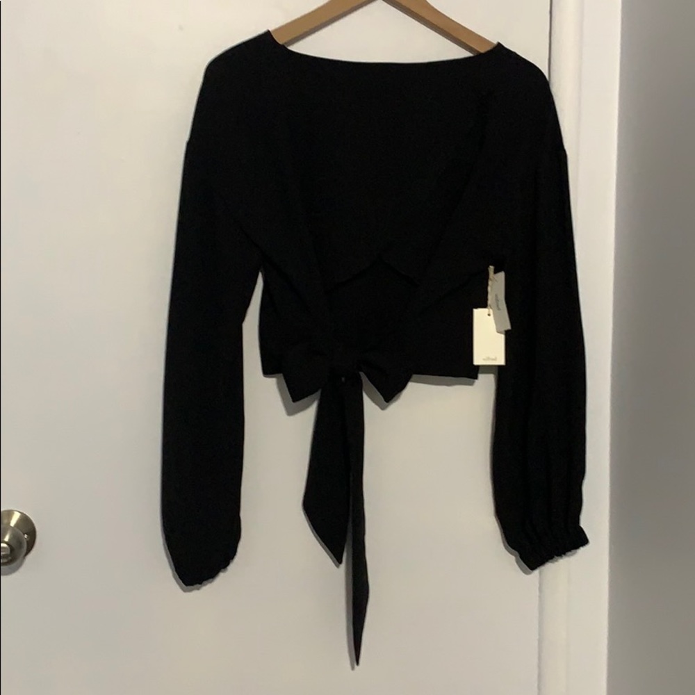 Aritzia black Wilfred Antonin blouse